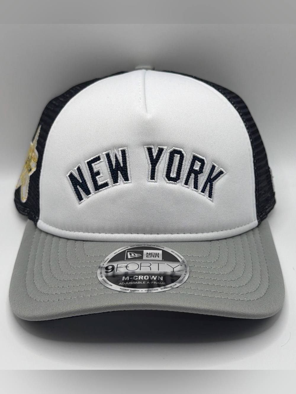 New York Yankees New Era 9FORTY M-Crown Mesh Trucker A-Frame Cap White Gray